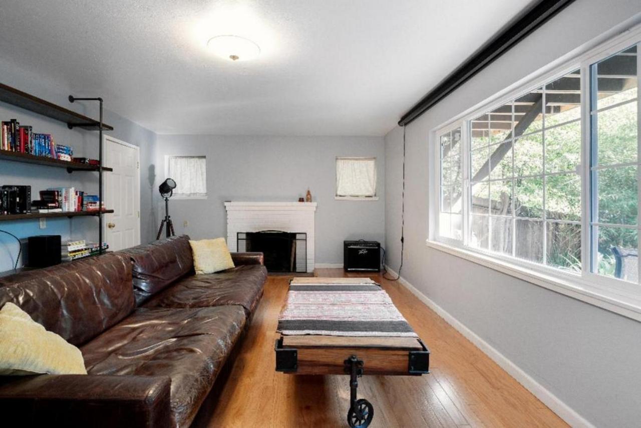 Large 1 Bedroom Apartment, Home Theater, Fireplace Berkeley Eksteriør bilde